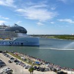 הקריביים שייכים לרויאל קריביאן: תפוקת שיא ואוניות חדשות באופק