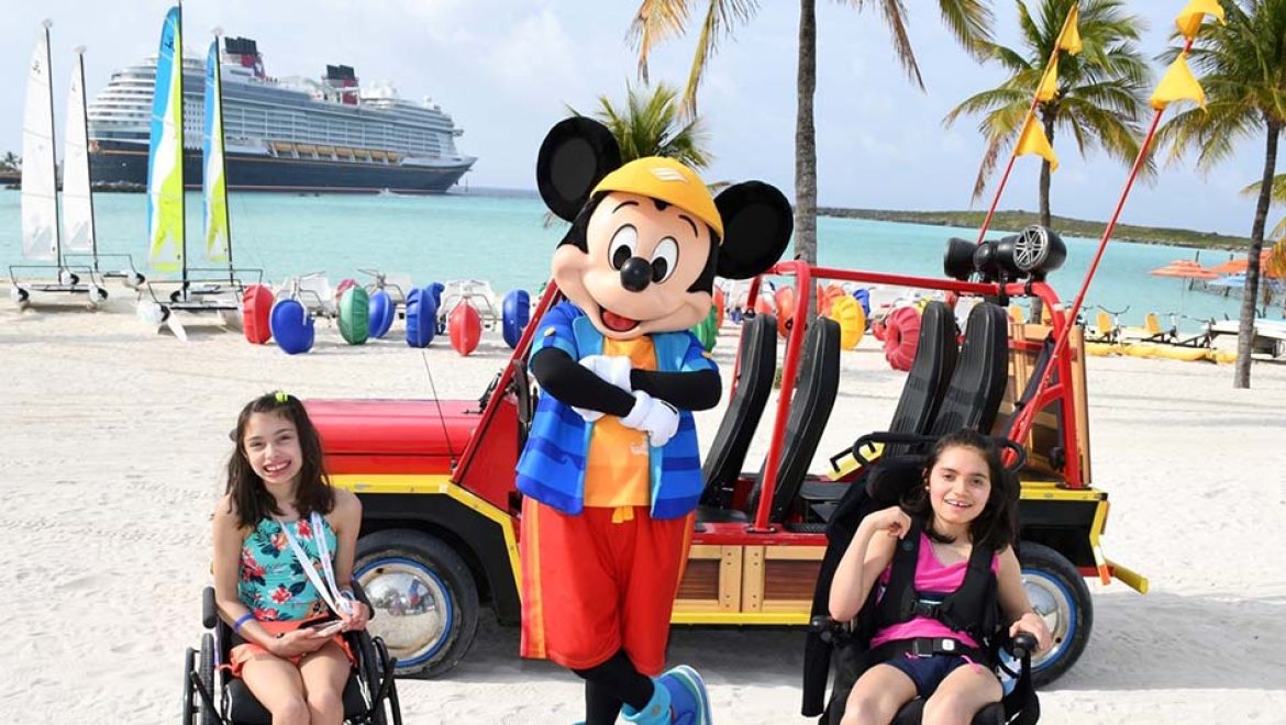 ילדי Make-A-Wish באי הפרטי של דיסני, Castaway Cay. צילום דיסני קרוז ליין ים של תקווה: Disney Wish הגשימה משאלות ילדים