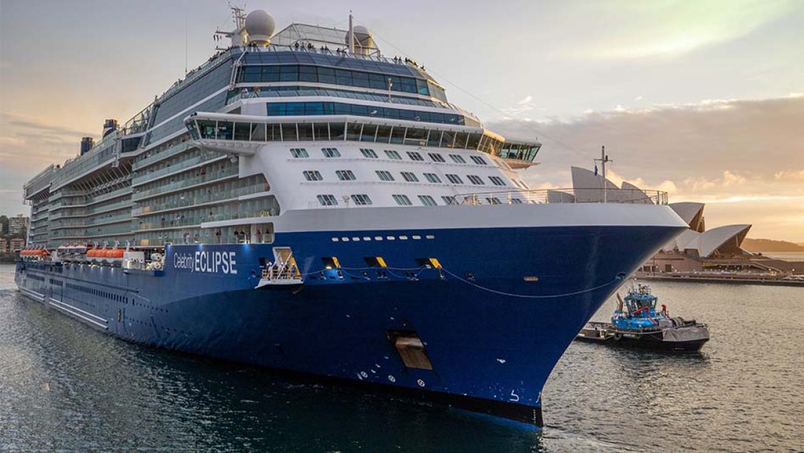 Celebrity Eclipse של סלבריטי קרוזס לאחר מבדוק יבש. צילום סלבריטי Celebrity Eclipse שבה עם חדרים חדשים ושדרוגים יוקרתיים