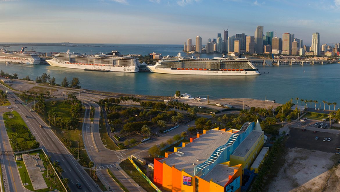 נמל מיאמי בשיאו: 10 אוניות קרוזים ויותר מ־75 אלף נוסעים ביום אחד