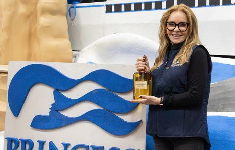 פרינסס חונכת את מצוף “סטאר פרינסס” לקראת מצעד טורניר הוורדים 2026